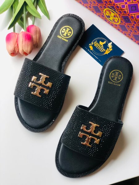 Ladies sandals