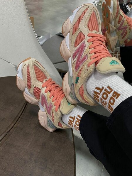 New Balance 9060