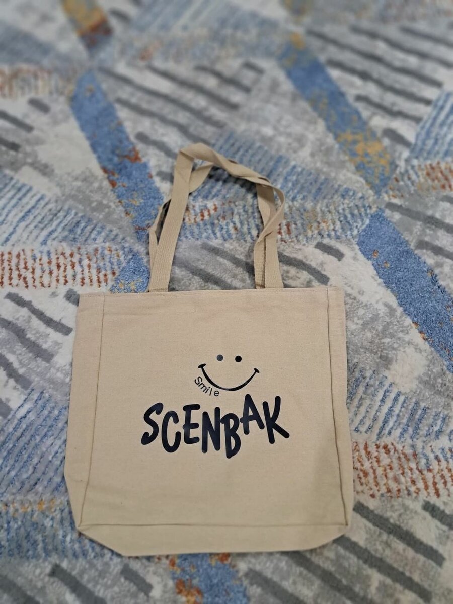 TOTE BAGS