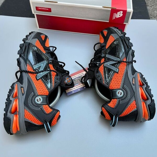 BALENCIAGA SNEAKERS