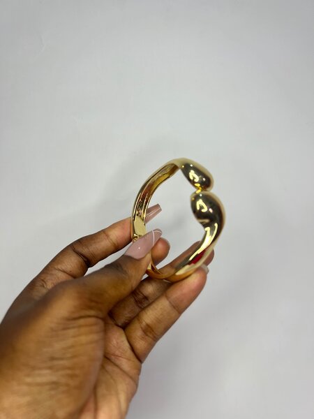 Chunky bangles