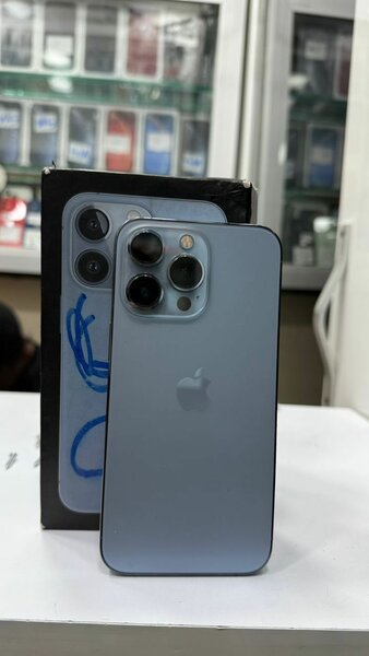 iphone 13 pro 256giga un trait dans lécran tout est dorigi