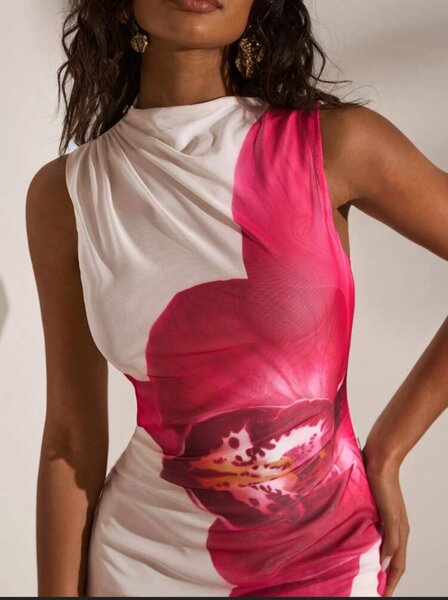 Robe élégante fleurie