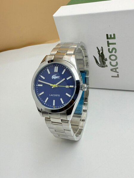 Montre Lacoste