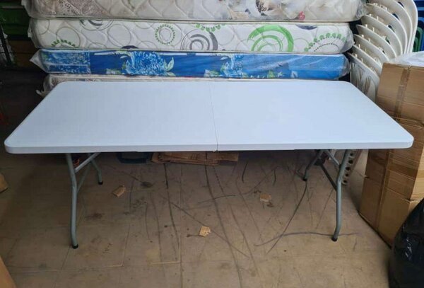 Table pliante portable robuste