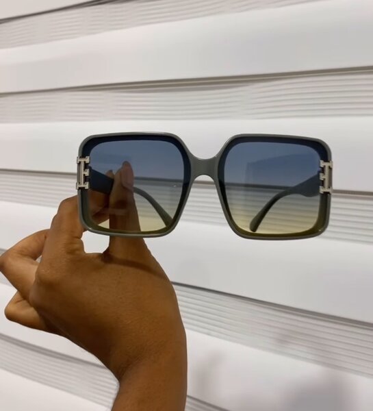 Sunglass