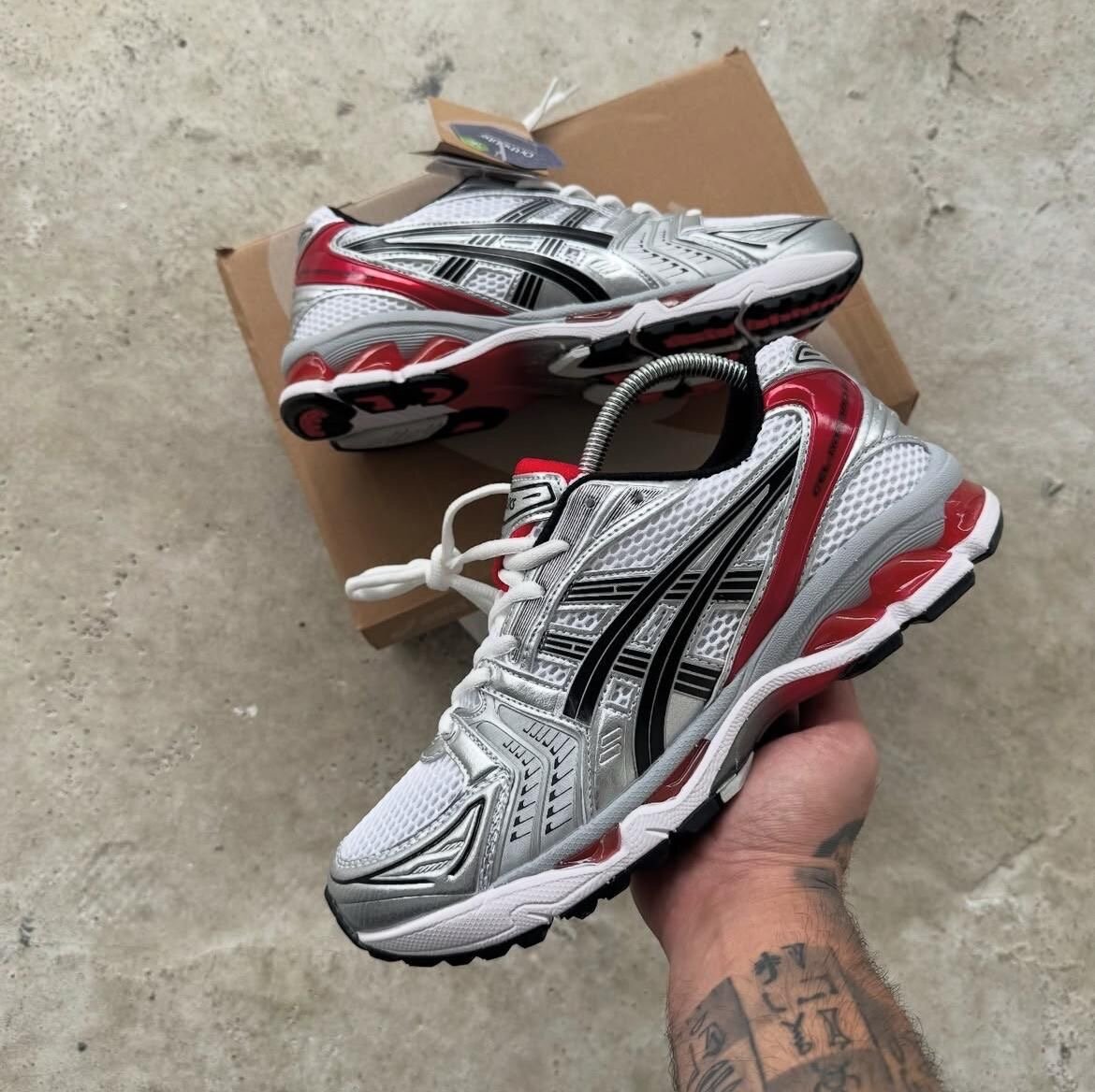 Chaussures de course Asics dynamiques