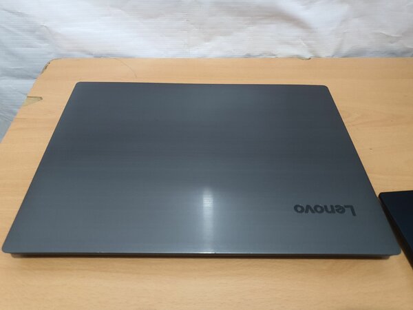 Lenovo V330-14