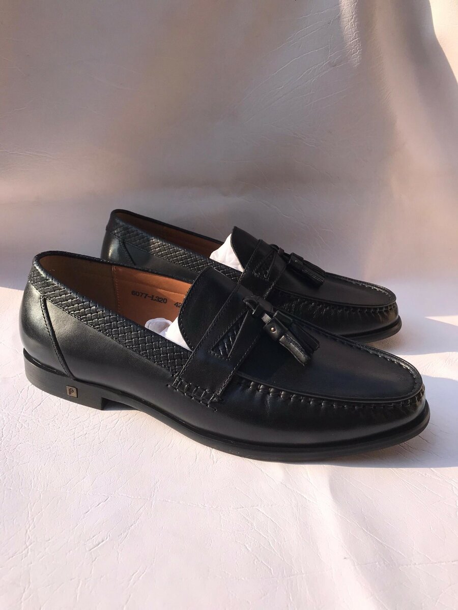 Dress shoes