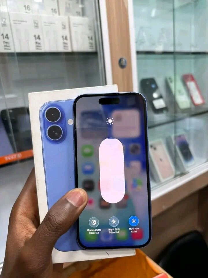 iPhone Bleu - État Impeccable
