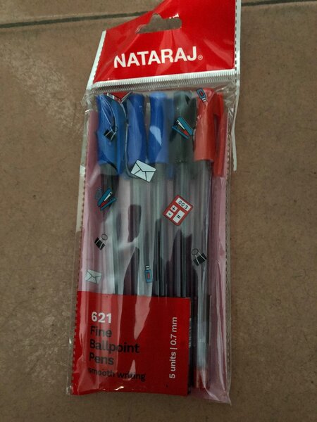 Stylos bille fins Nataraj