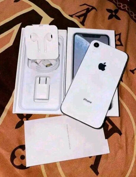 ROGGER IPHONES