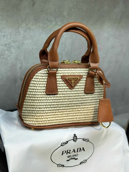 PRADA
