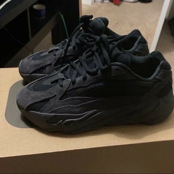 Baskets noires tendance homme