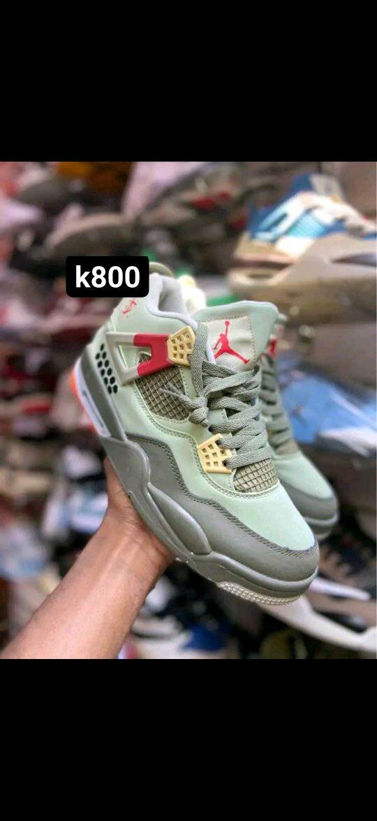 Sneakers