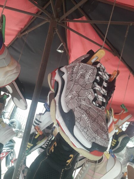 Baskets GUCCI