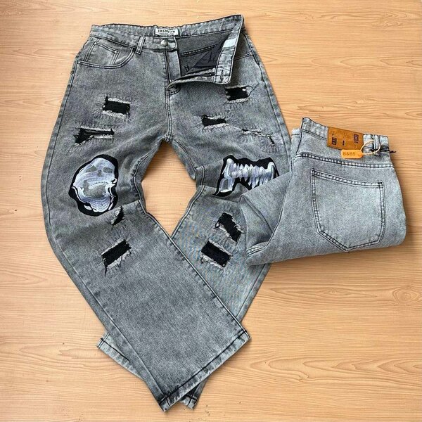 Baggy jeans