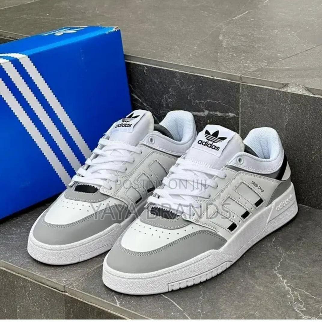 Adidas Fashion sneakers