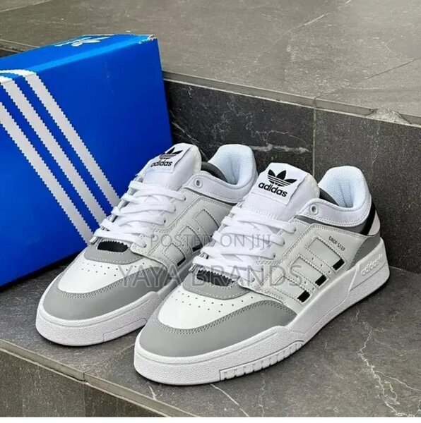 Adidas Fashion sneakers