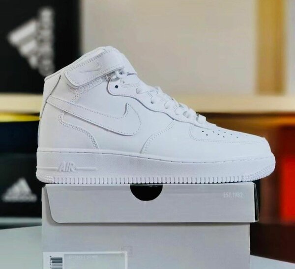 BASKET NIKE AIRE FORCE 1 40 à 45