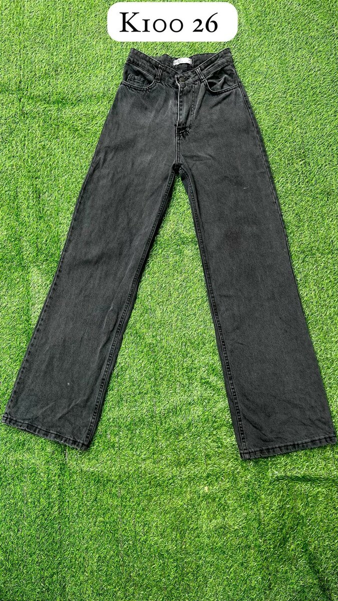 Grey jeans
