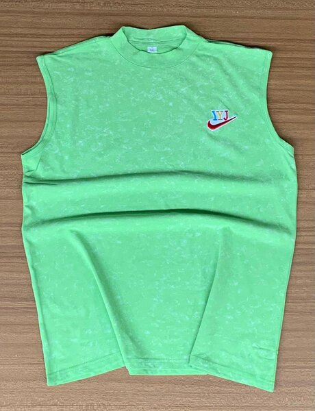 Sleeveless T shirts