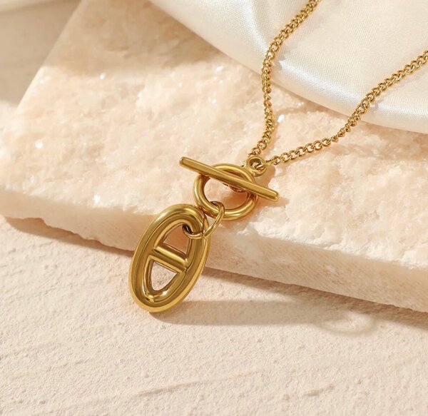 Geometric necklace