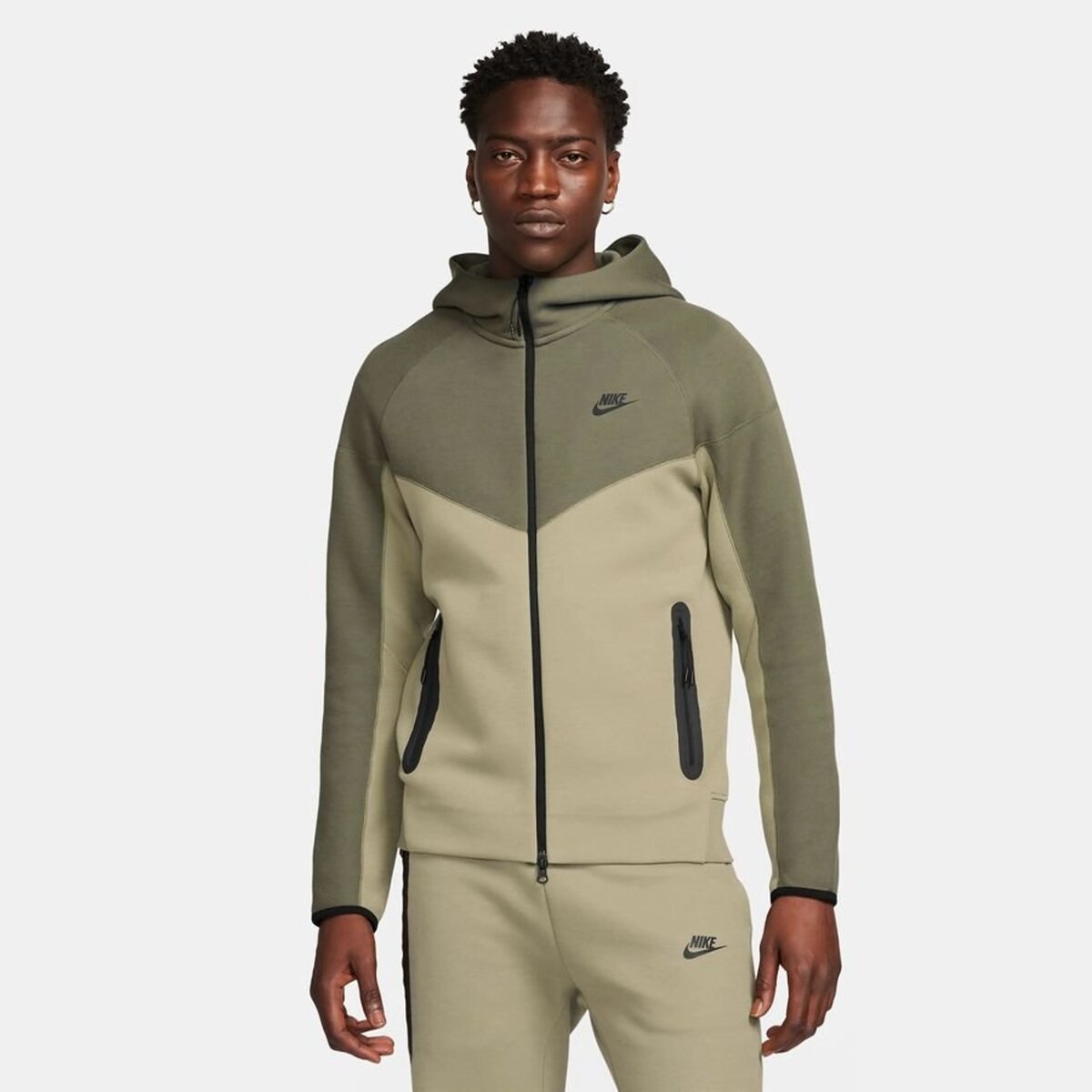 nike tech
