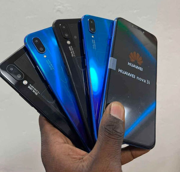 Huawei Novas 3i