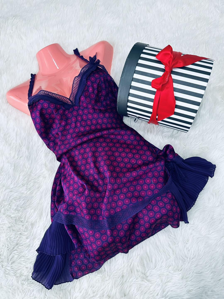 Lingerie violet