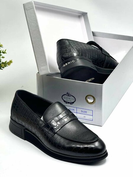 Loafer shoes