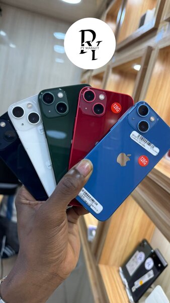 iPhone 13 simple casi neuf
