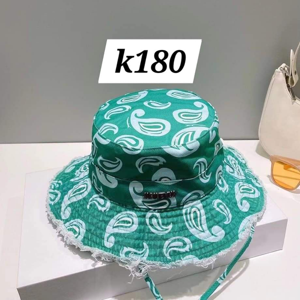 hat