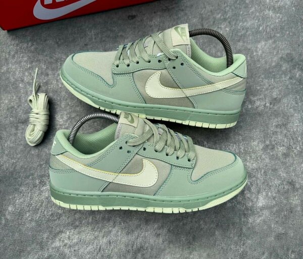 NIKE SB