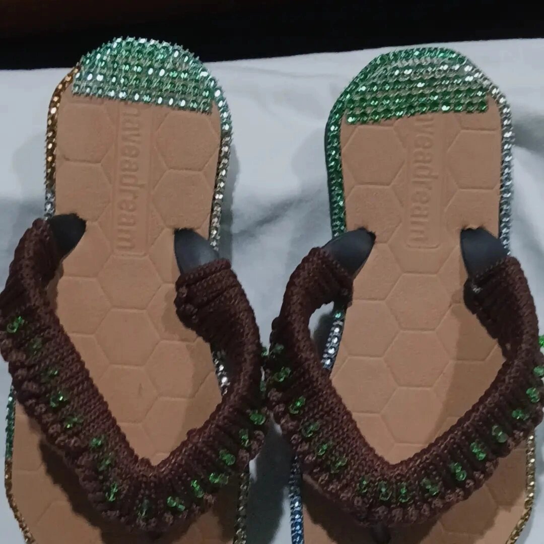 Weaving slippers
