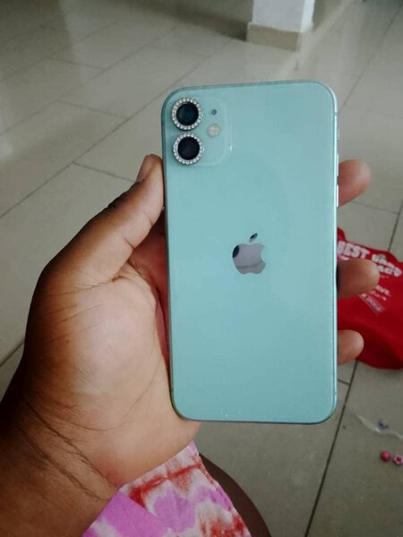 iPhone 11