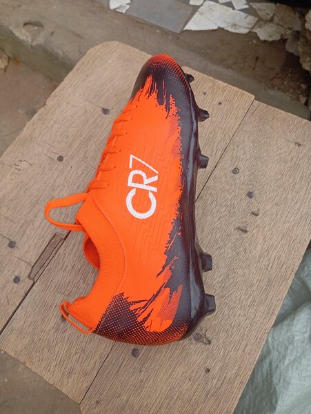 Chaussures de Foot CR7 Orange