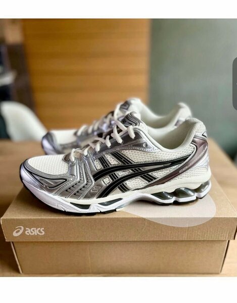 Asics Chaussures Sport Homme Blanc
