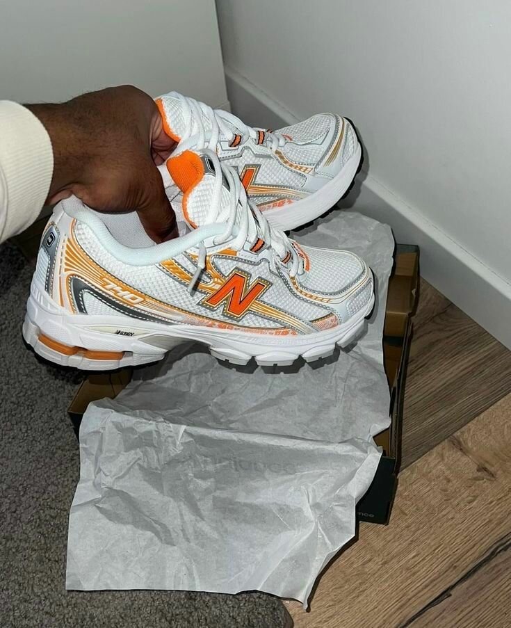 New Balance 740