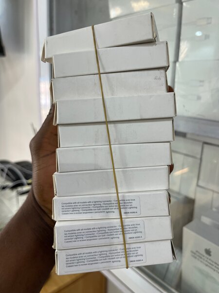 Charger cable (1m)