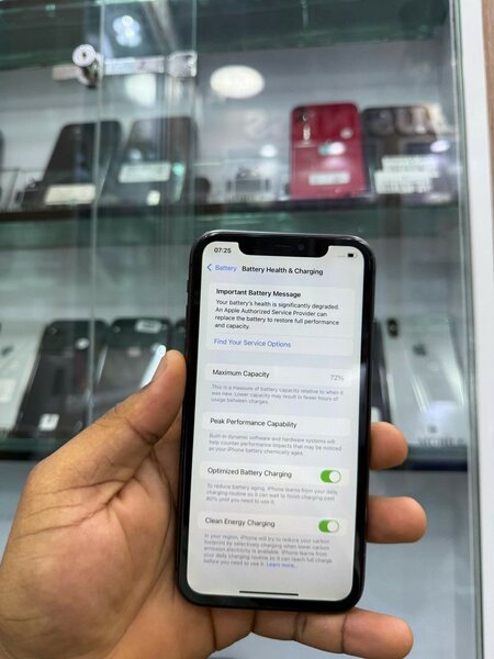 iPhone 11