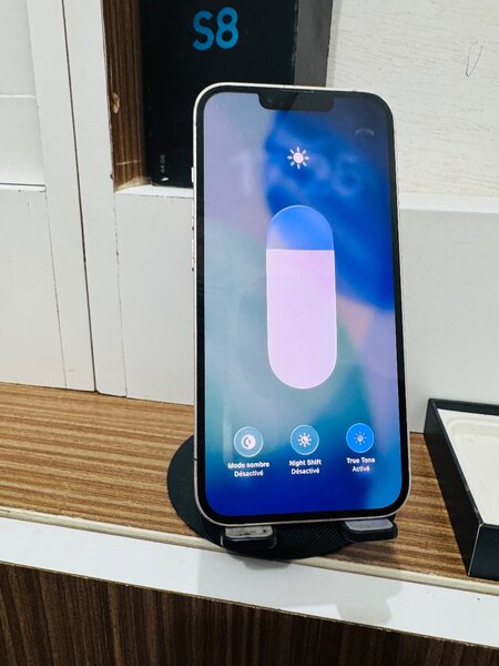 iPhone rose élégant 128giga
