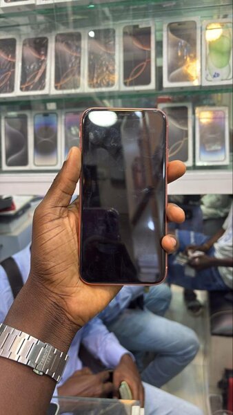 iPhone XR