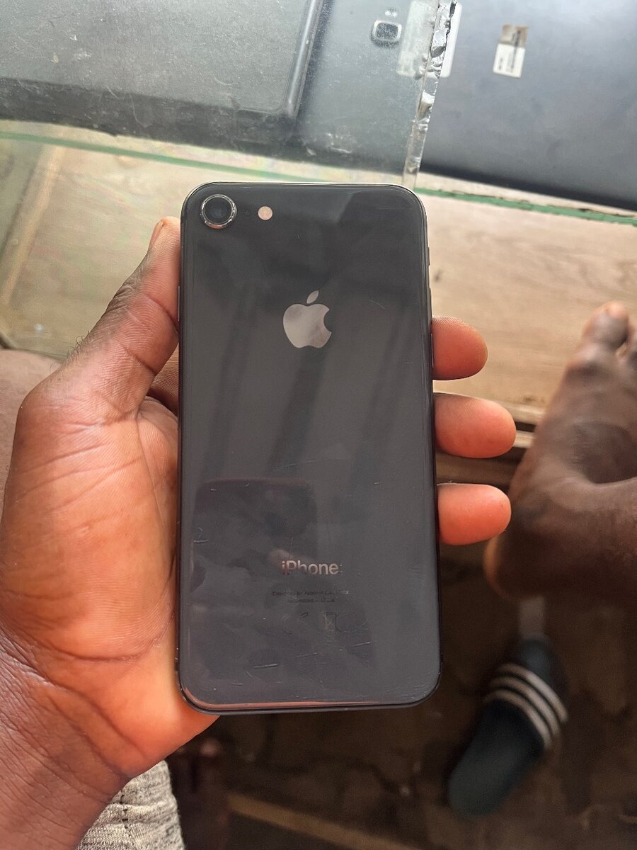 iPhone 8