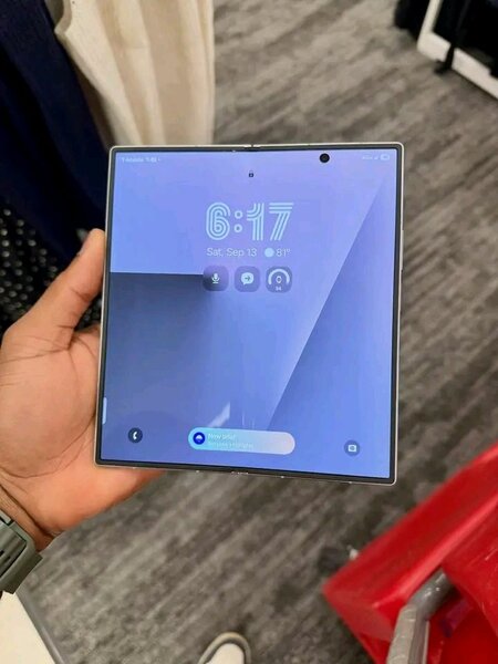 Smartphone pliable 5G moderne