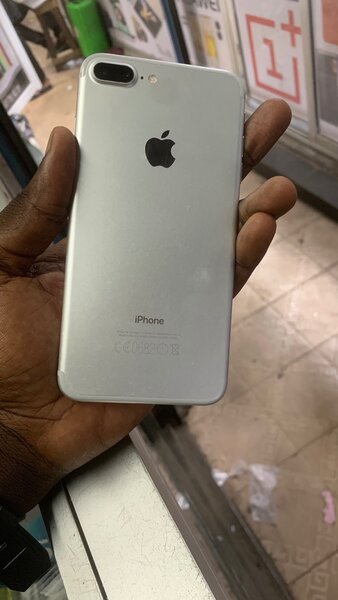 iPhone 7 Plus quasi neuf