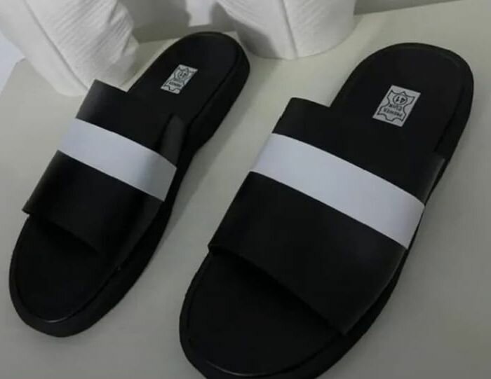 Claquette élégantes en cuir
