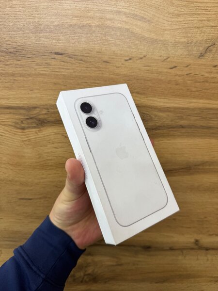 iPhone 16