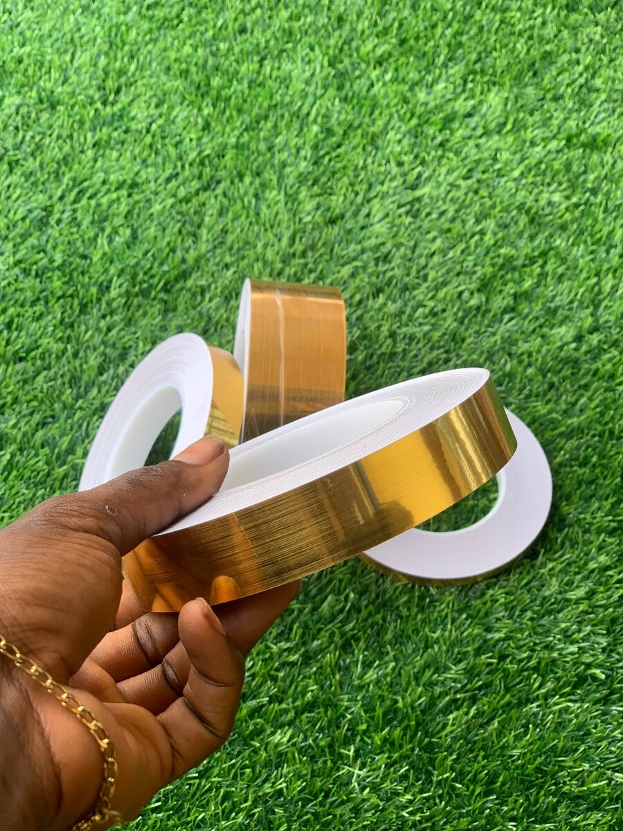 Gold sticker