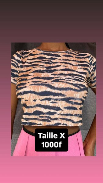 Crop top à motif tigre